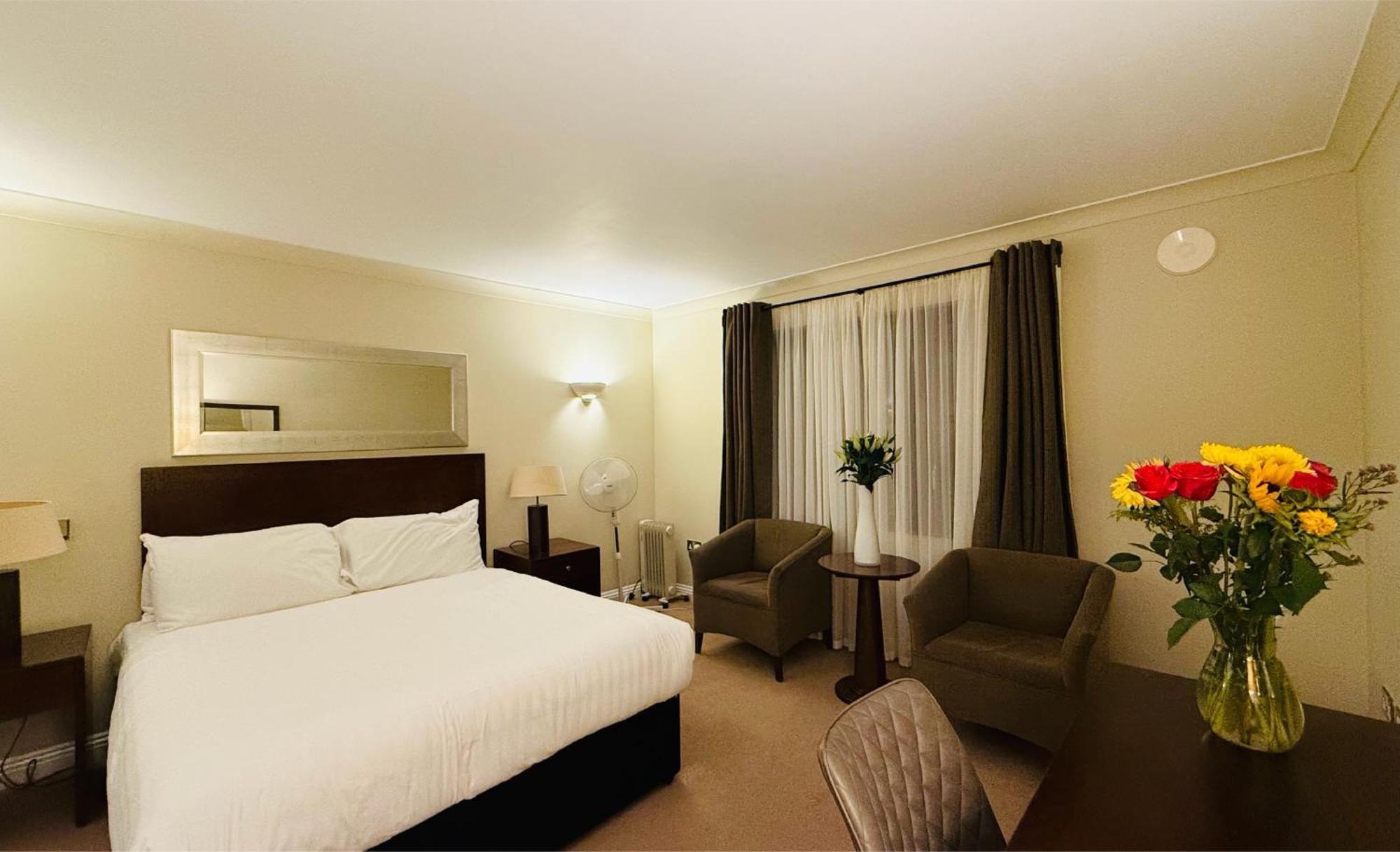 Hustyns Hotel Saint Wenn Екстериор снимка
