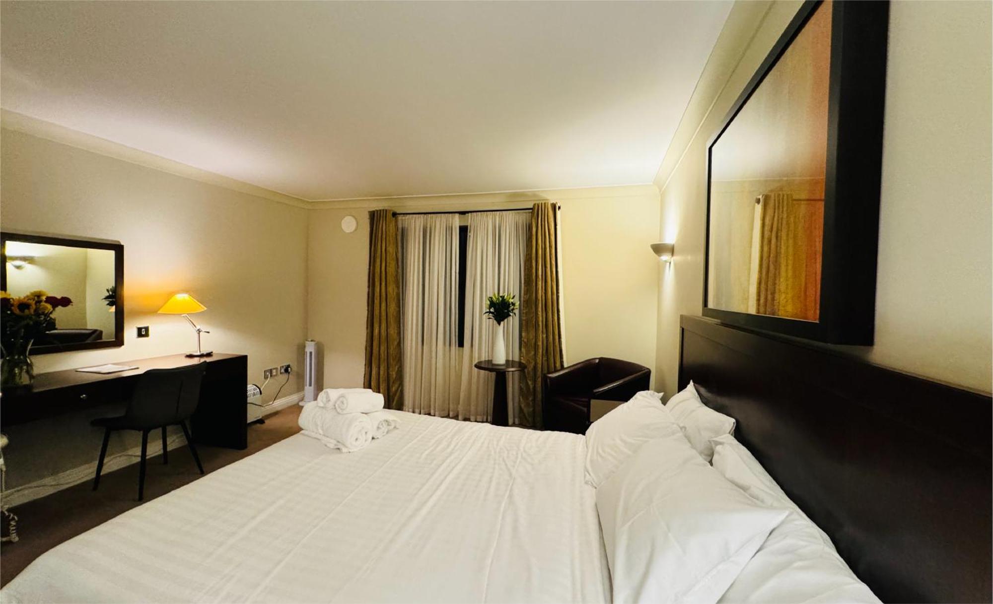 Hustyns Hotel Saint Wenn Екстериор снимка
