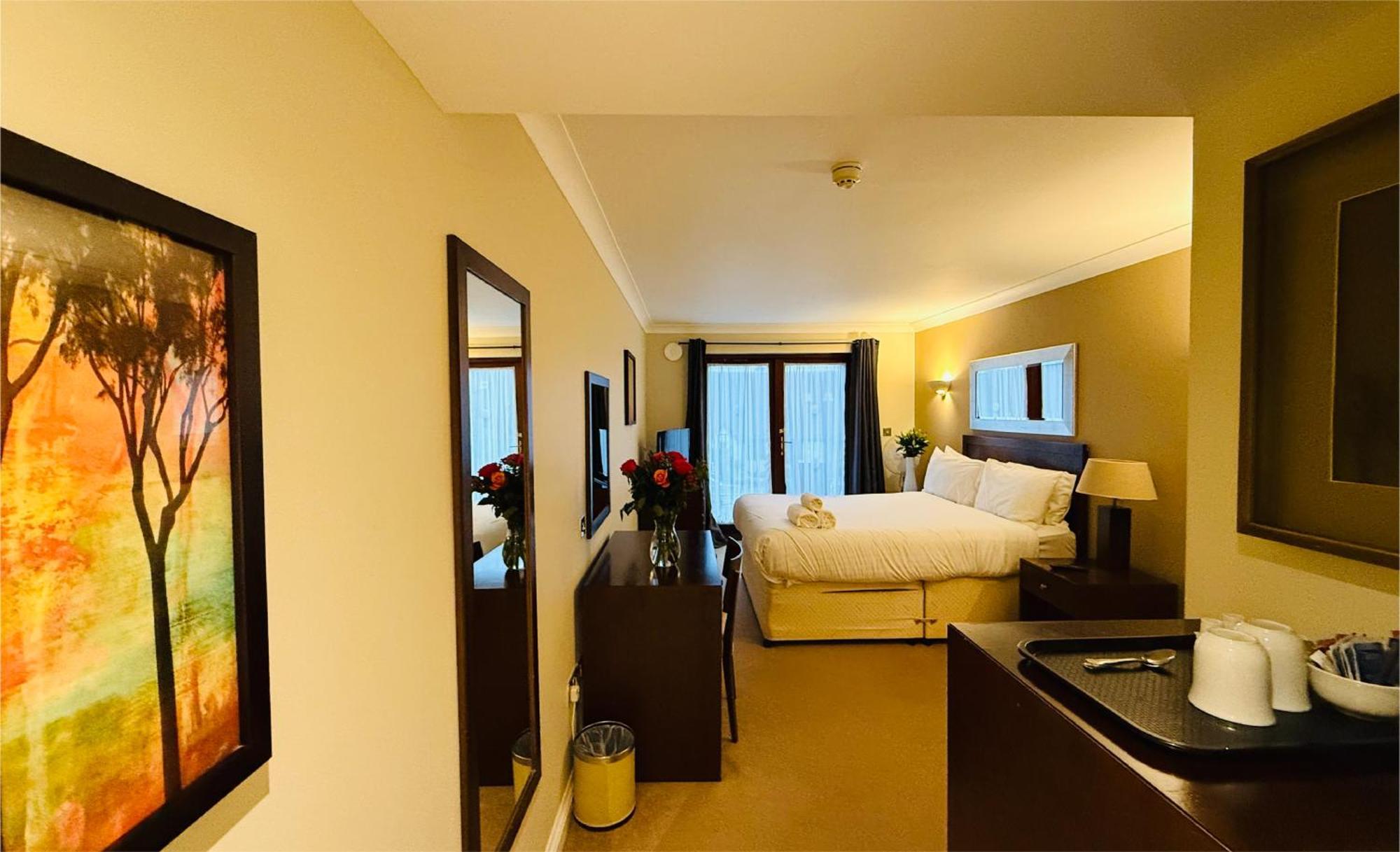 Hustyns Hotel Saint Wenn Екстериор снимка