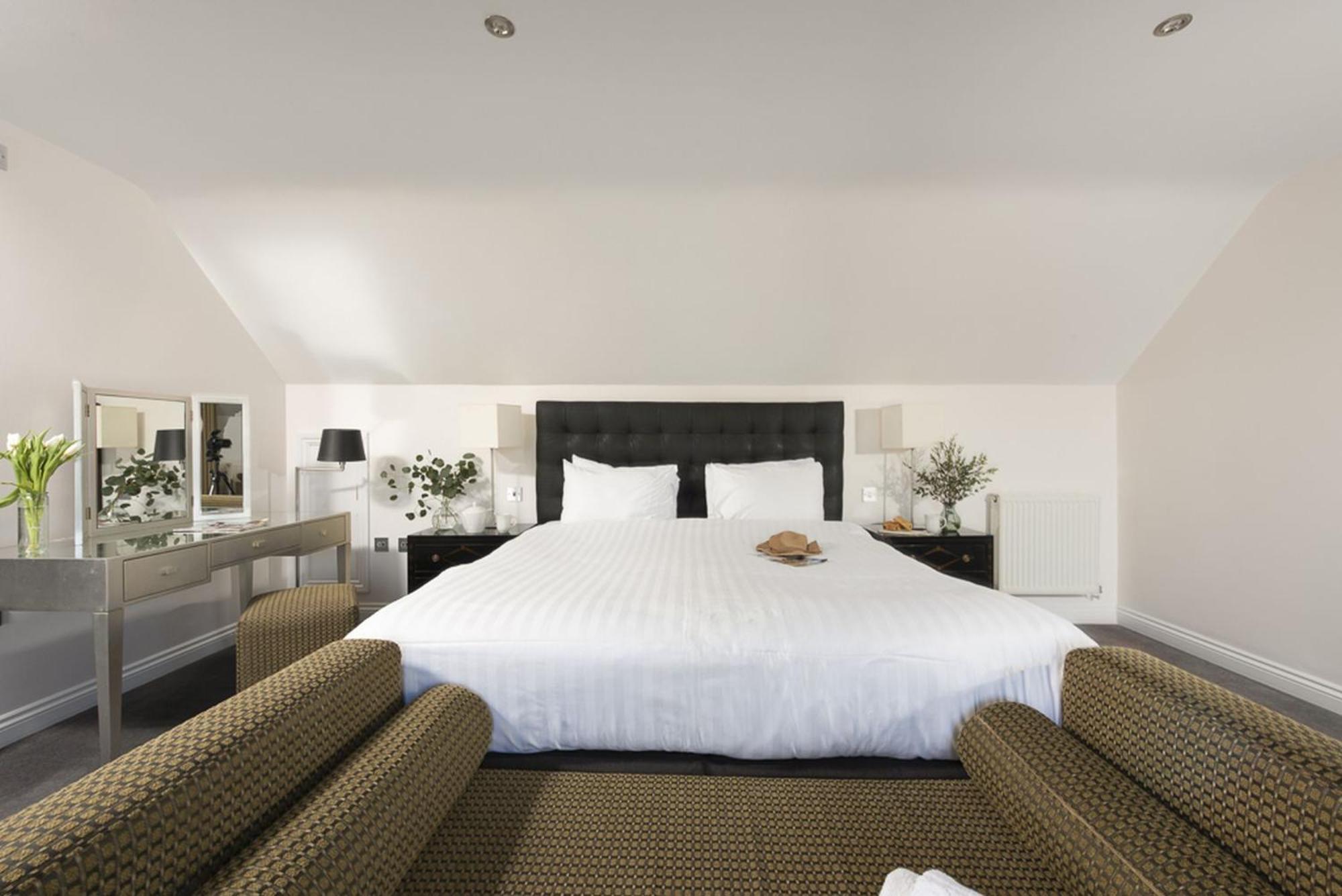Hustyns Hotel Saint Wenn Екстериор снимка