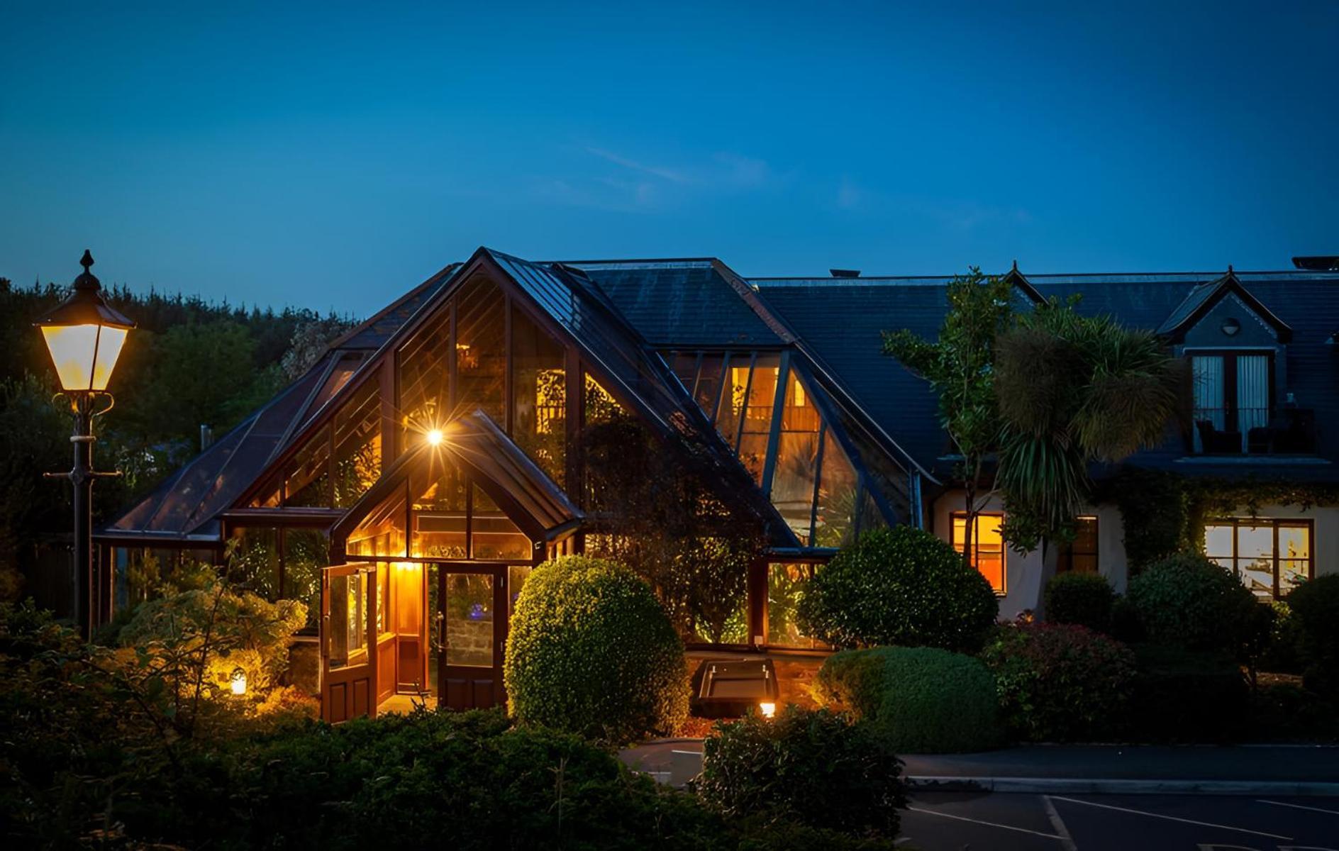 Hustyns Hotel Saint Wenn Екстериор снимка